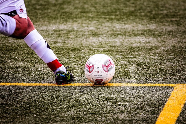 阿德巴約聲言讓巴特勒 萊利與斯波應對傳聞 我們其余人則繼續奮勇向前.